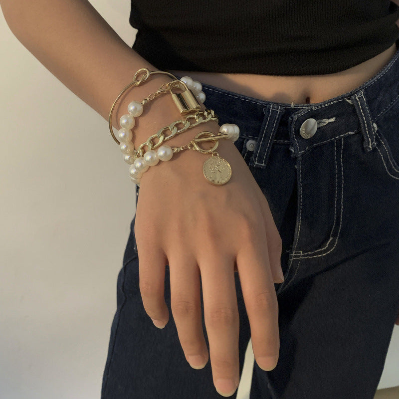Fashion Alloy Pearl Portrait Bracelet Set