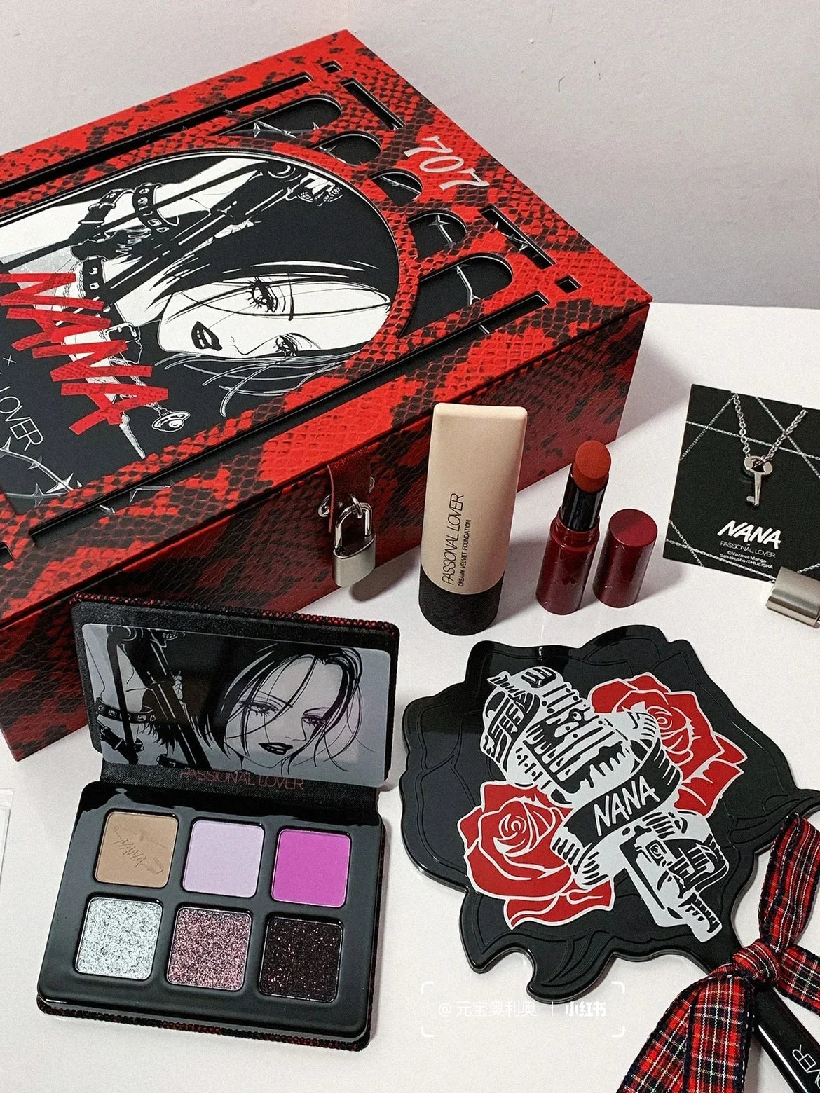 In StockAnime Nana Joint Name Makeup Gift Box Hot Girl Lipstick Foundation Eyeshadow Palette Set Sexy Long Lasting Cosmetic Gift