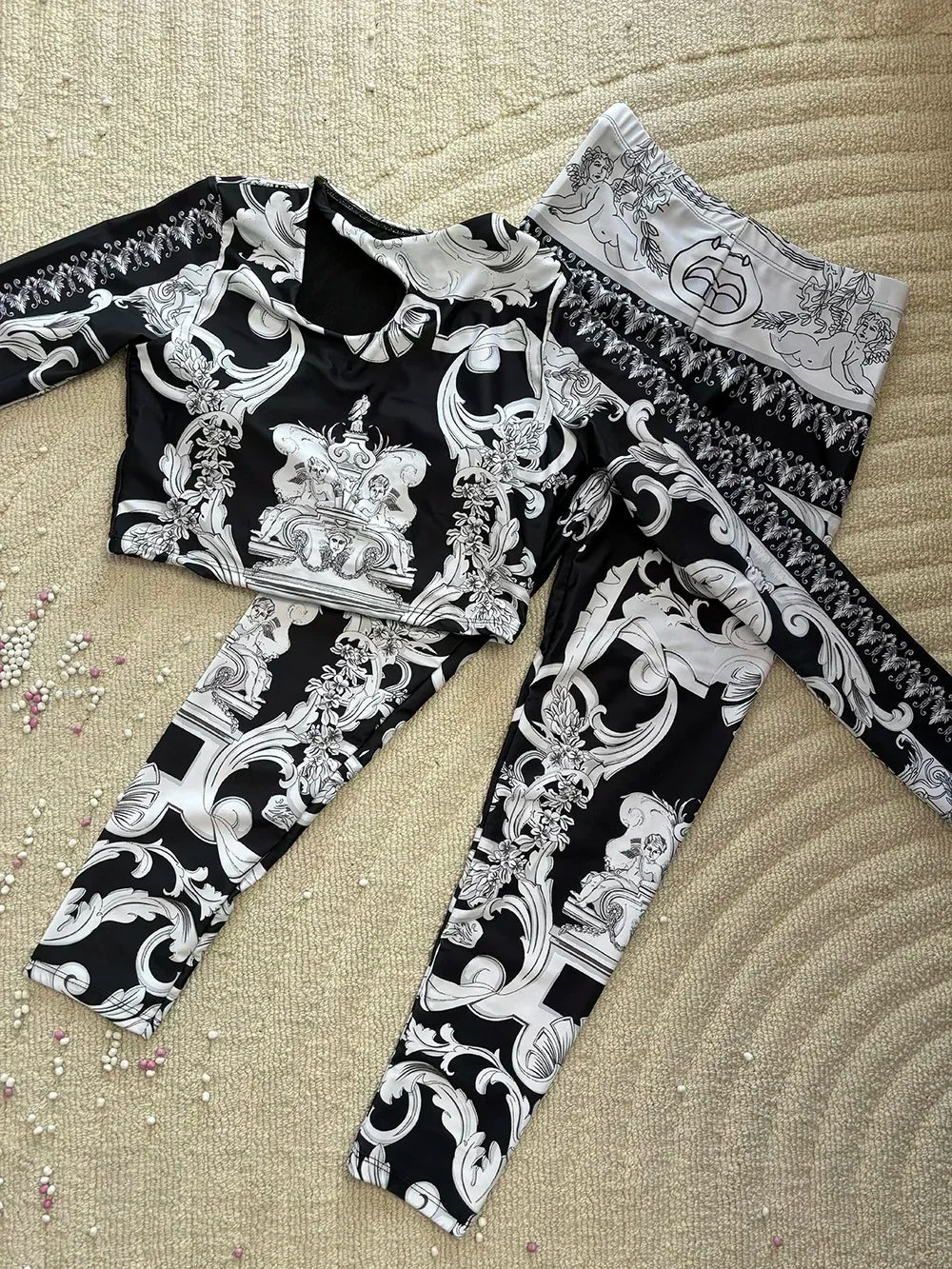 Luxury Design Women's Two-Piece Swimsuits Crocodile Pattern Crown Print Strap Tank Tops Fashion Brand Women's Yoga Sports Sets